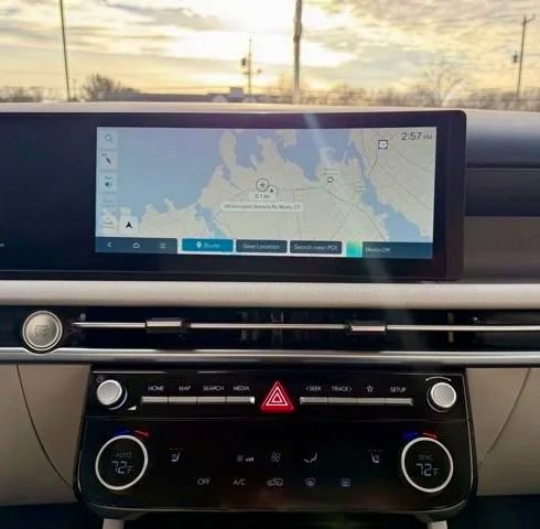 Used 2025 Hyundai Tucson Limited image 27