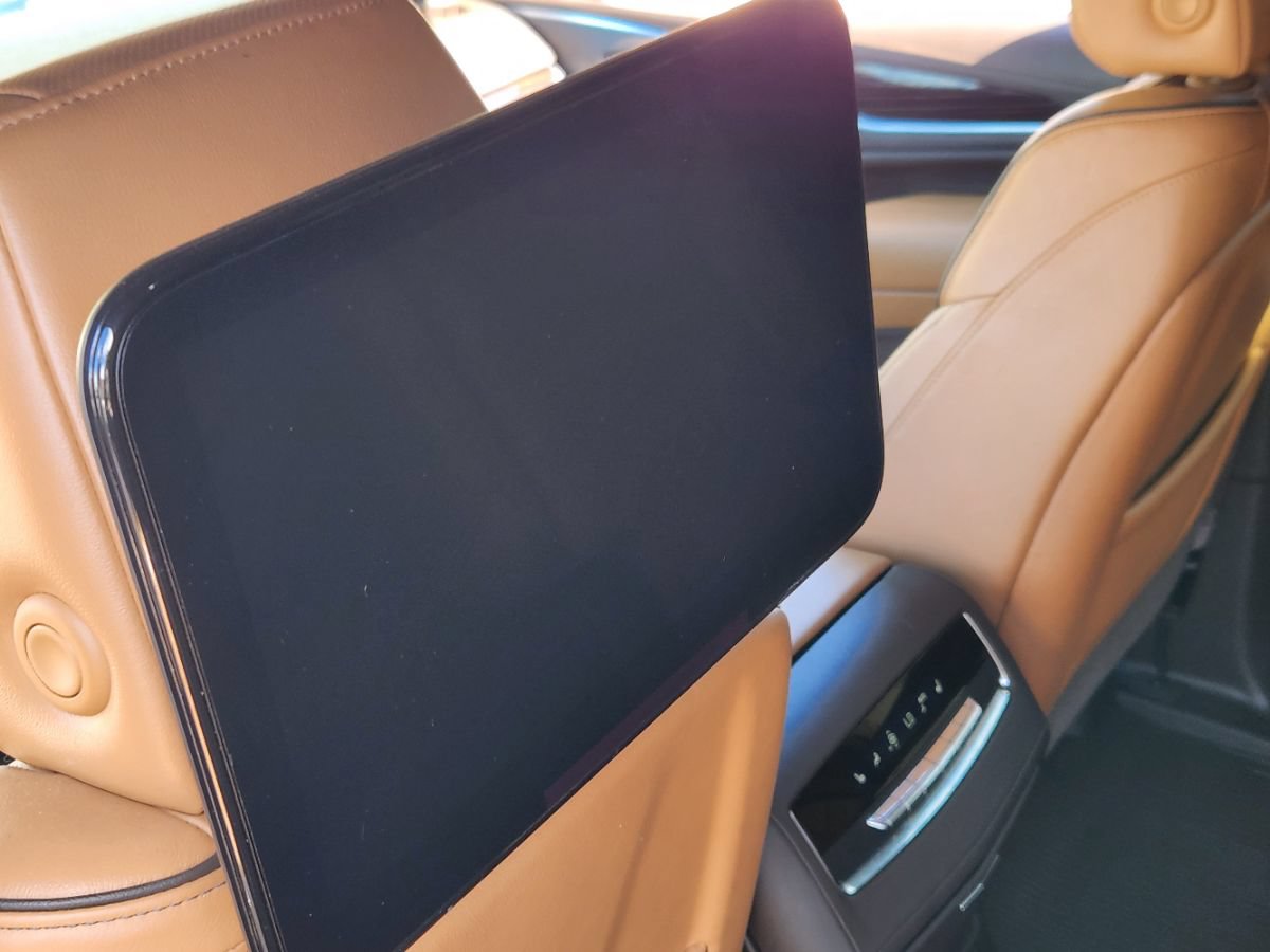 Used 2021 Cadillac Escalade Sport w/ Driver Assist Tech Package AWD/4WD image 52