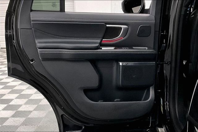 Used 2025 Ford Expedition Platinum w/ Stealth Performance Package image 23