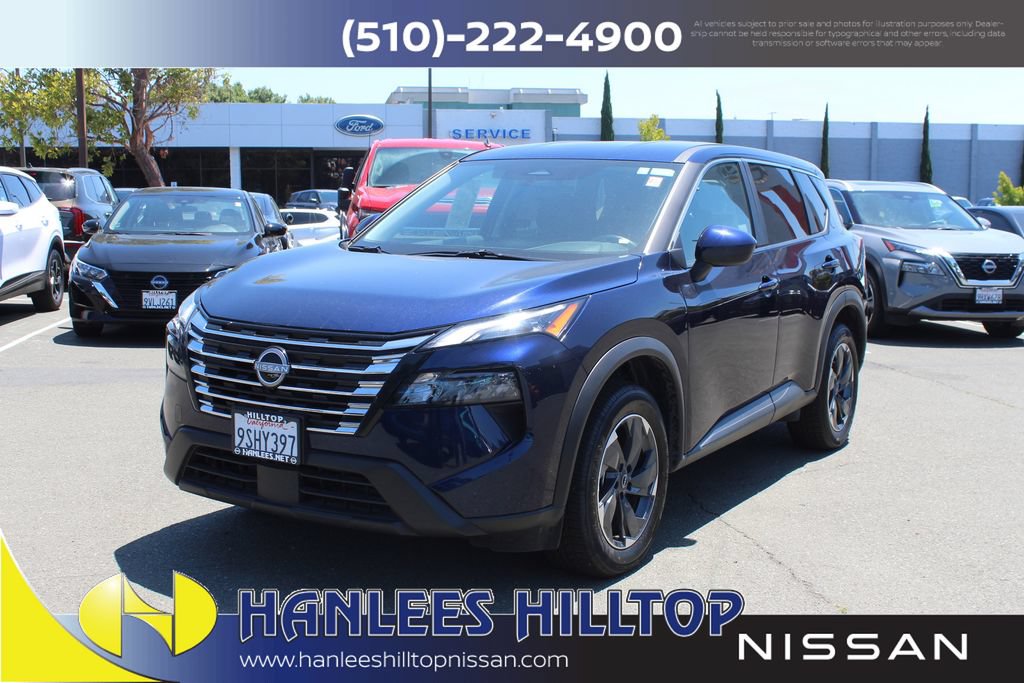 Used 2025 Nissan Rogue SV FWD image 3