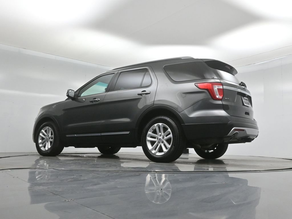 Certified 2017 Ford Explorer XLT w/ Equipment Group 202A FWD image 53