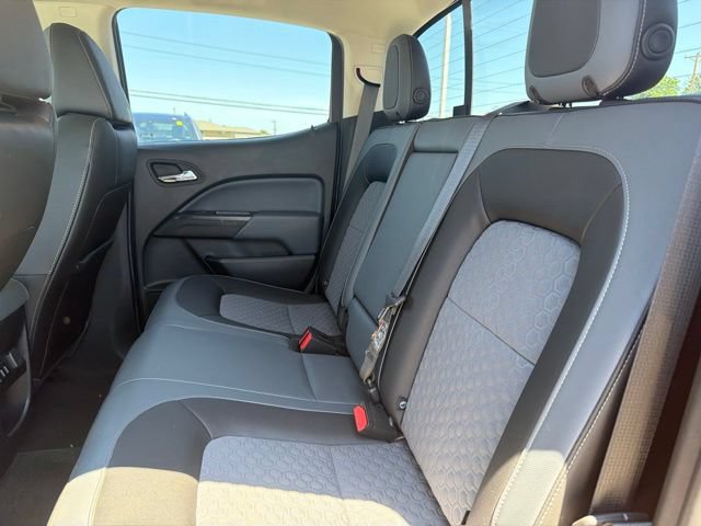 Used 2018 Chevrolet Colorado Z71 AWD/4WD image 21