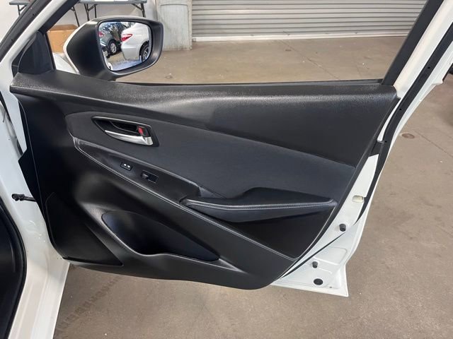 Used 2017 Toyota Yaris iA image 12