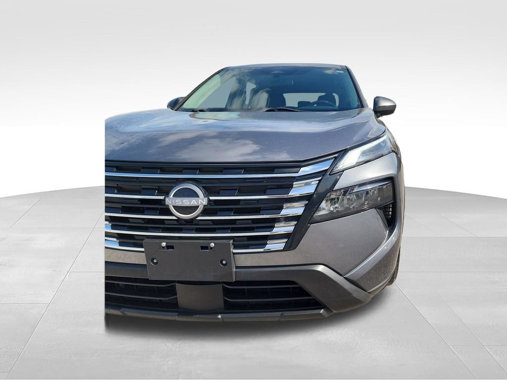 Used 2024 Nissan Rogue SV FWD image 11