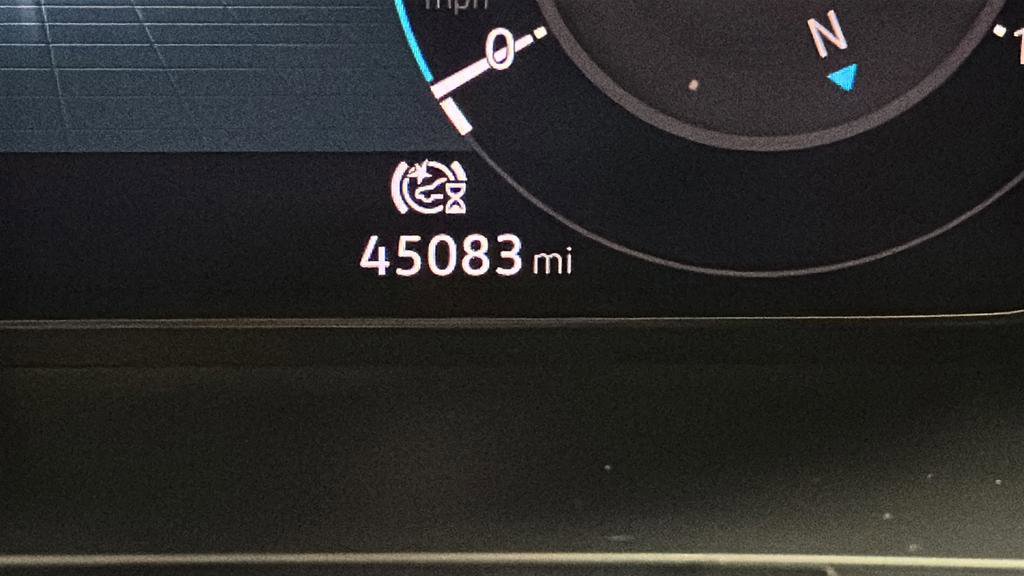 Used 2025 Volkswagen Atlas SE image 28