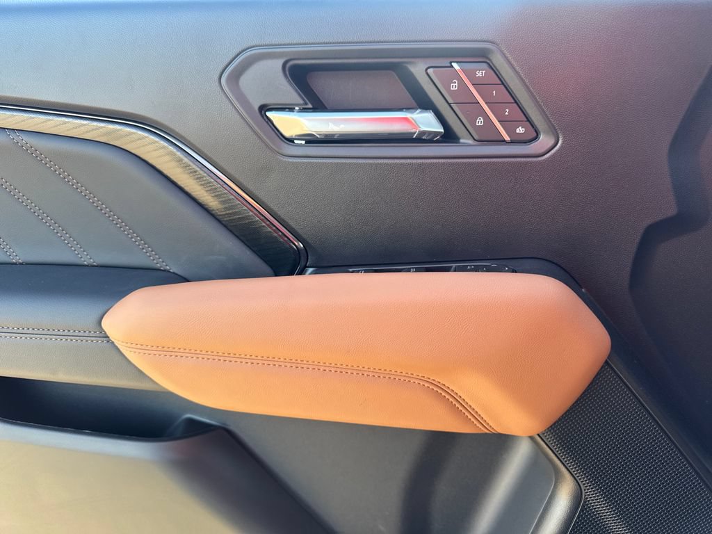New 2026 GMC Canyon AT4 w/ Technology Plus Package AWD/4WD image 20