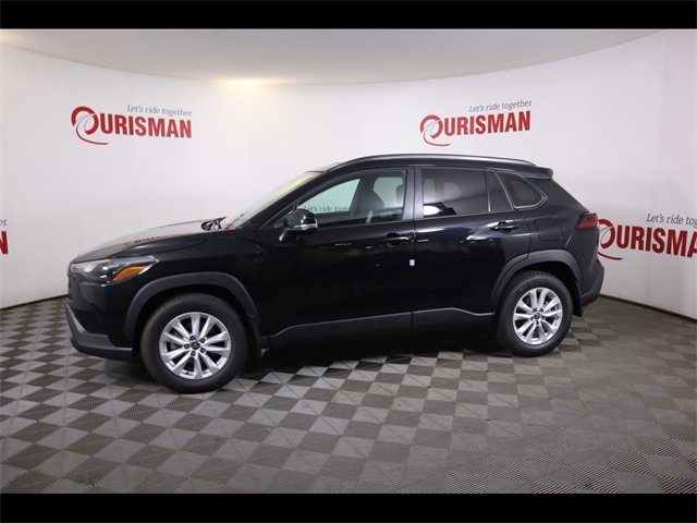 Used 2026 Toyota Corolla Cross LE image 7