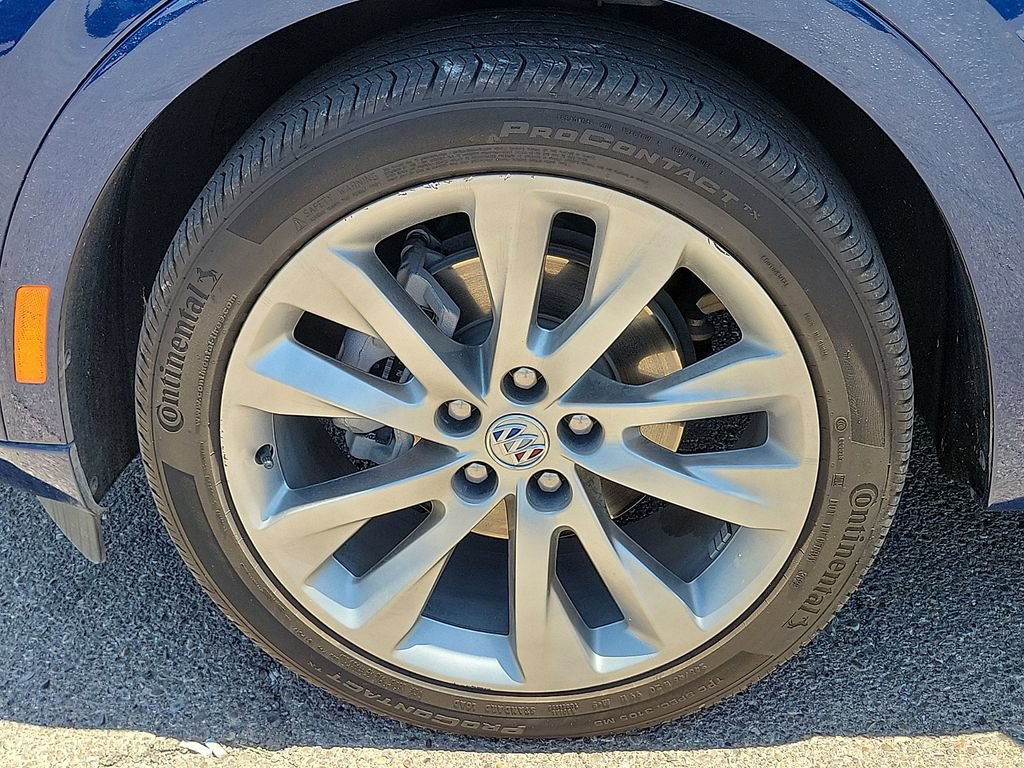 Used 2023 Buick Envision Avenir FWD image 17