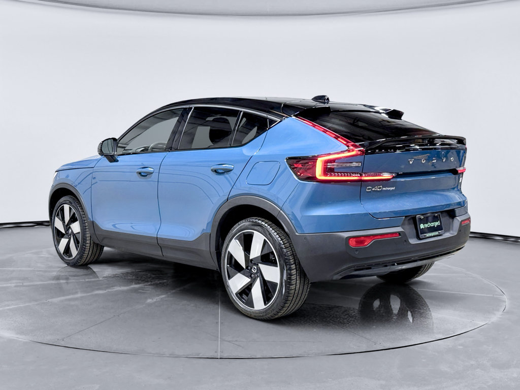 Used 2022 Volvo C40 P8 Recharge Ultimate AWD/4WD image 2