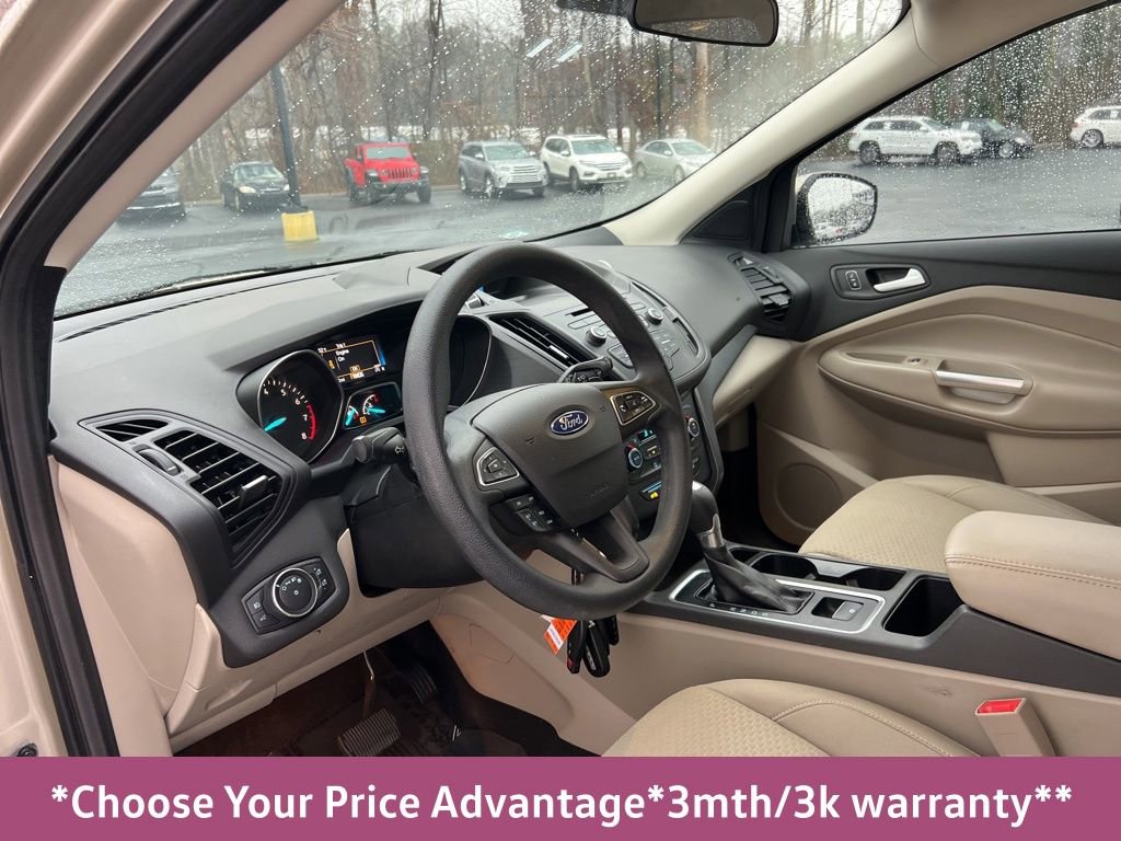 Used 2017 Ford Escape SE image 38