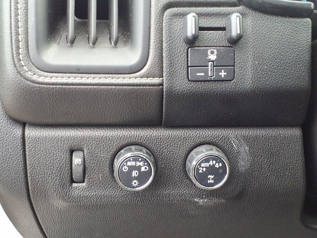 Used 2017 GMC Canyon Denali image 25