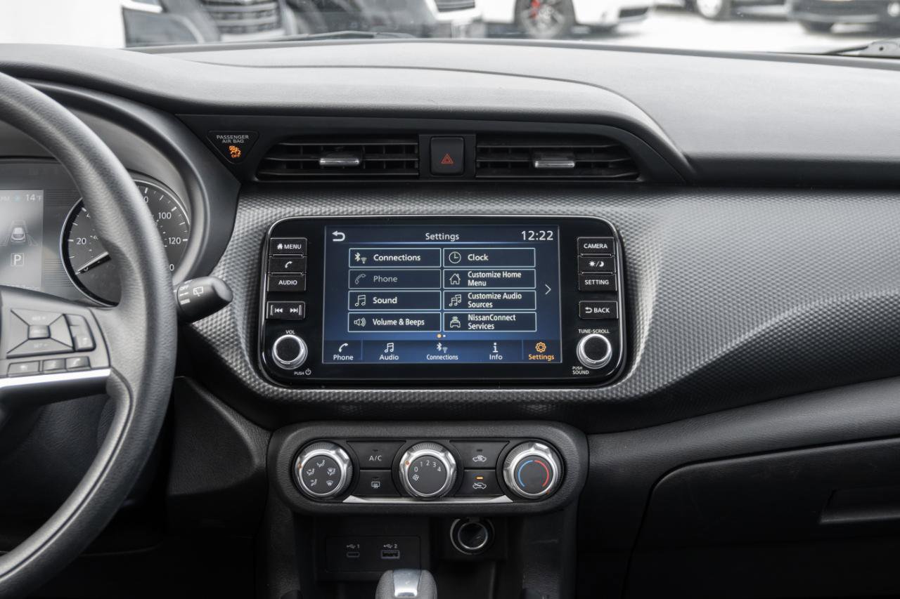 Used 2024 Nissan Kicks SV FWD image 21