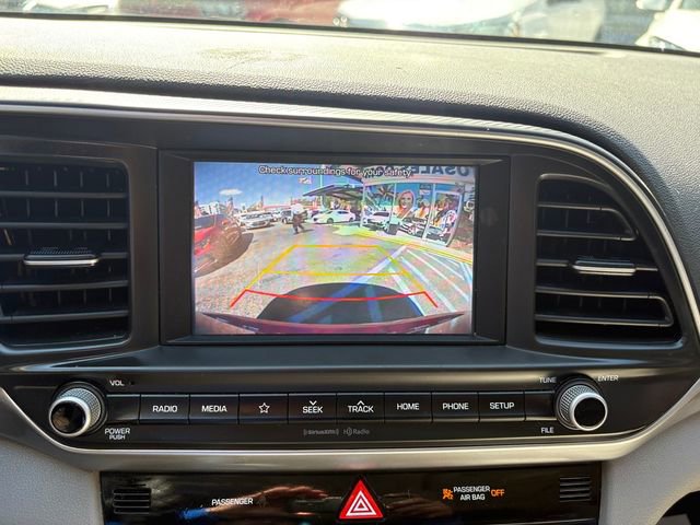 Used 2020 Hyundai Elantra SEL image 25