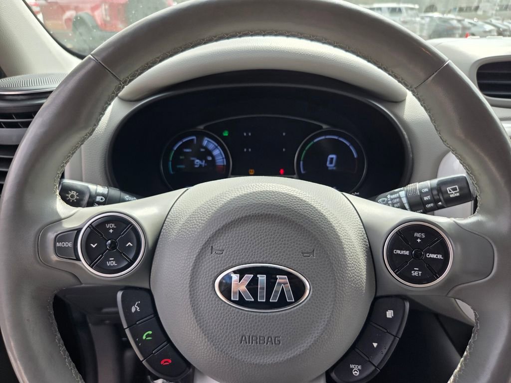 Used 2018 Kia Soul EV image 26