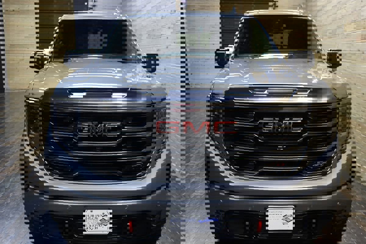 Used 2024 GMC Sierra 1500 AT4 image 7