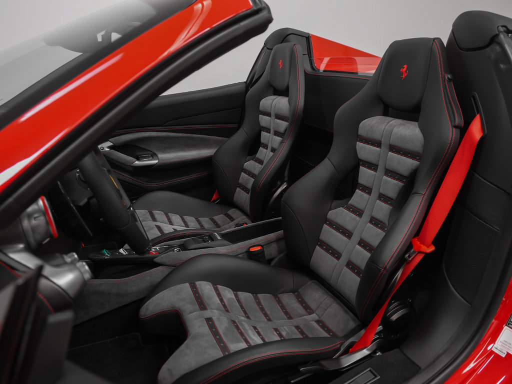Certified 2023 Ferrari F8 Tributo RWD image 2