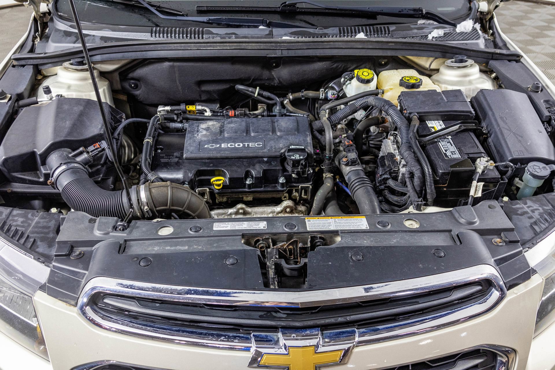 Used 2015 Chevrolet Cruze LT image 46