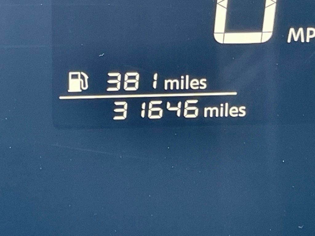 Used 2025 Nissan Kicks SV image 14