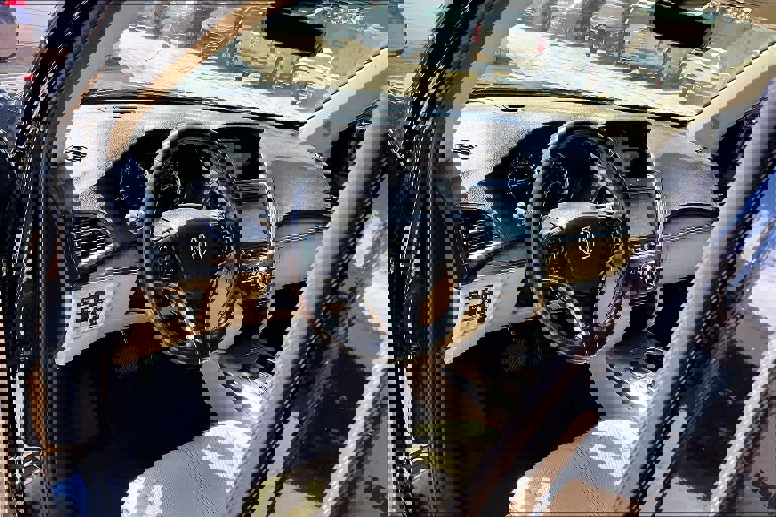 Used 2019 Acura MDX FWD w/ Advance Package image 16