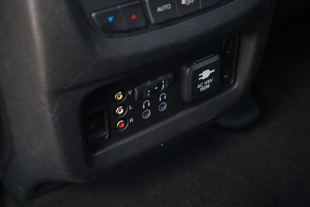 Used 2017 Honda Pilot Touring image 27