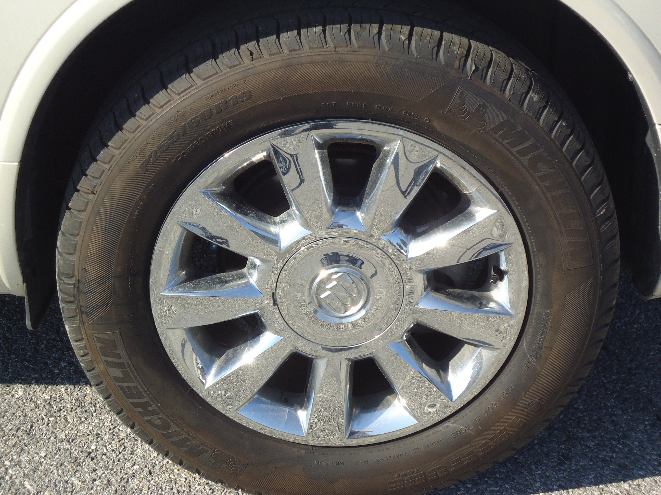 Used 2015 Buick Enclave Premium AWD/4WD image 9