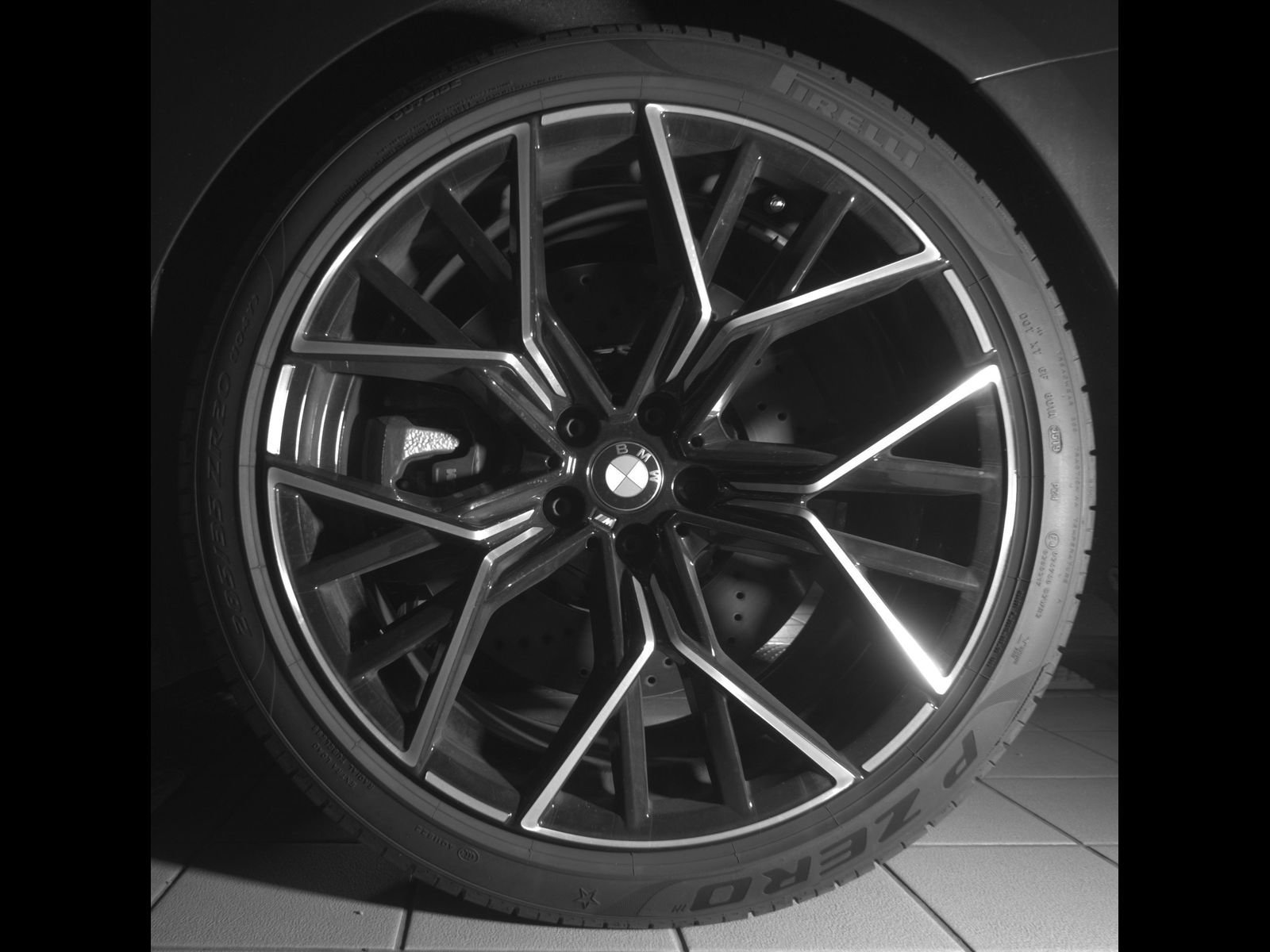Used 2020 BMW M8 Competition w/ M Carbon Exterior Package AWD/4WD image 29