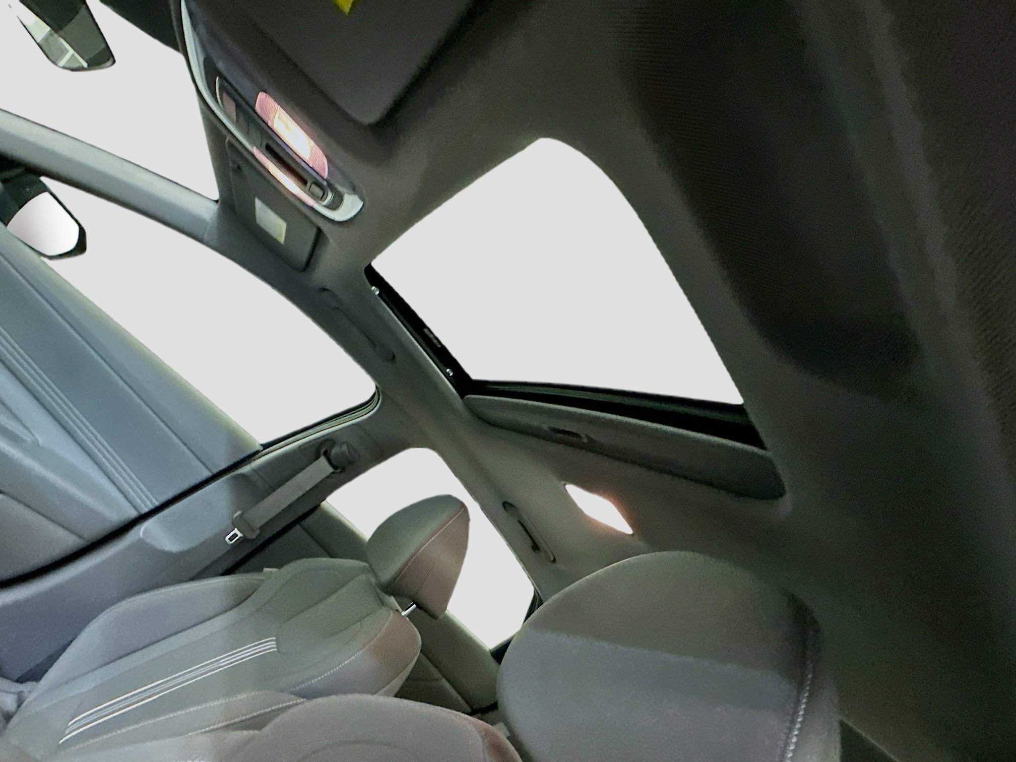 Used 2025 Hyundai Elantra SEL image 27