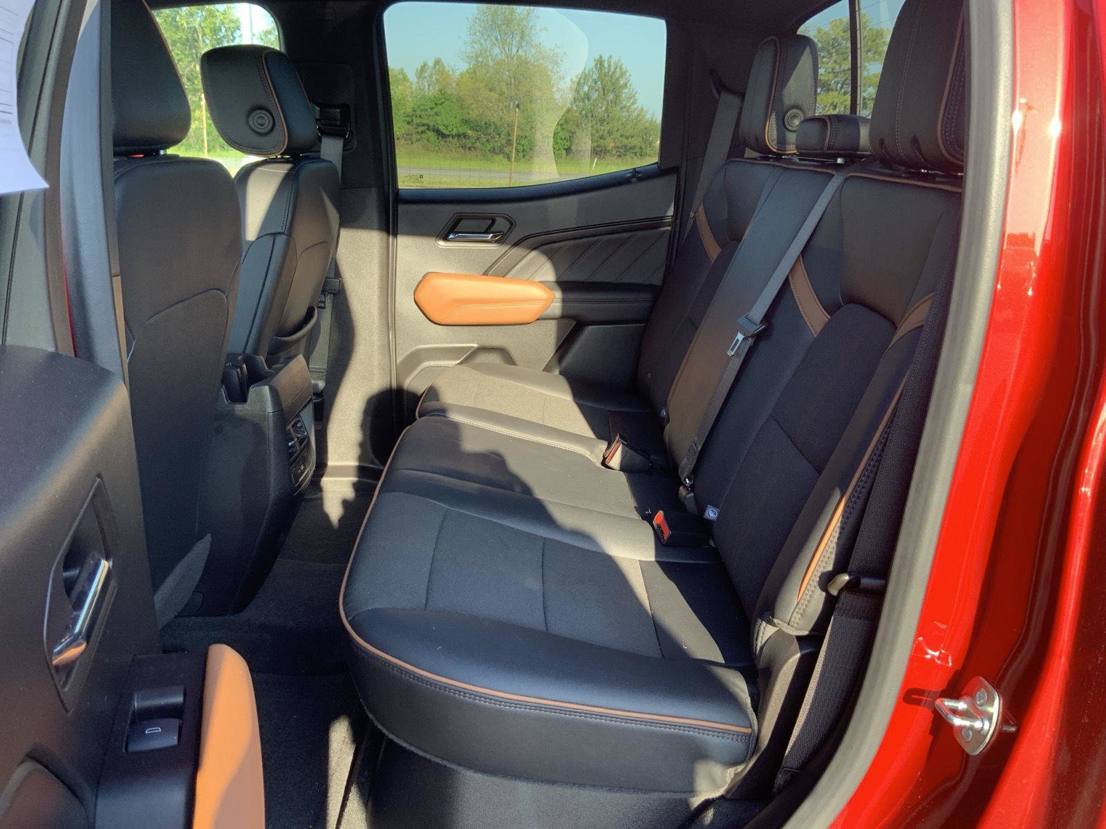 Used 2024 GMC Canyon AT4 w/ Canyon Safety Plus Package AWD/4WD image 53