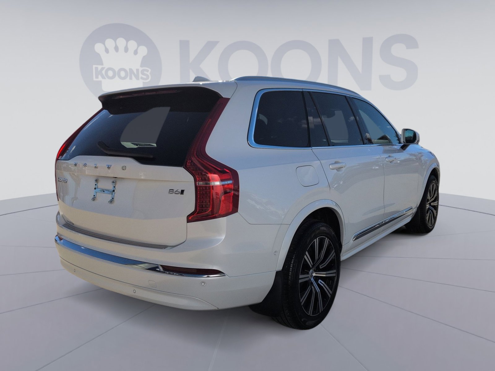 Used 2024 Volvo XC90 B6 Plus image 7