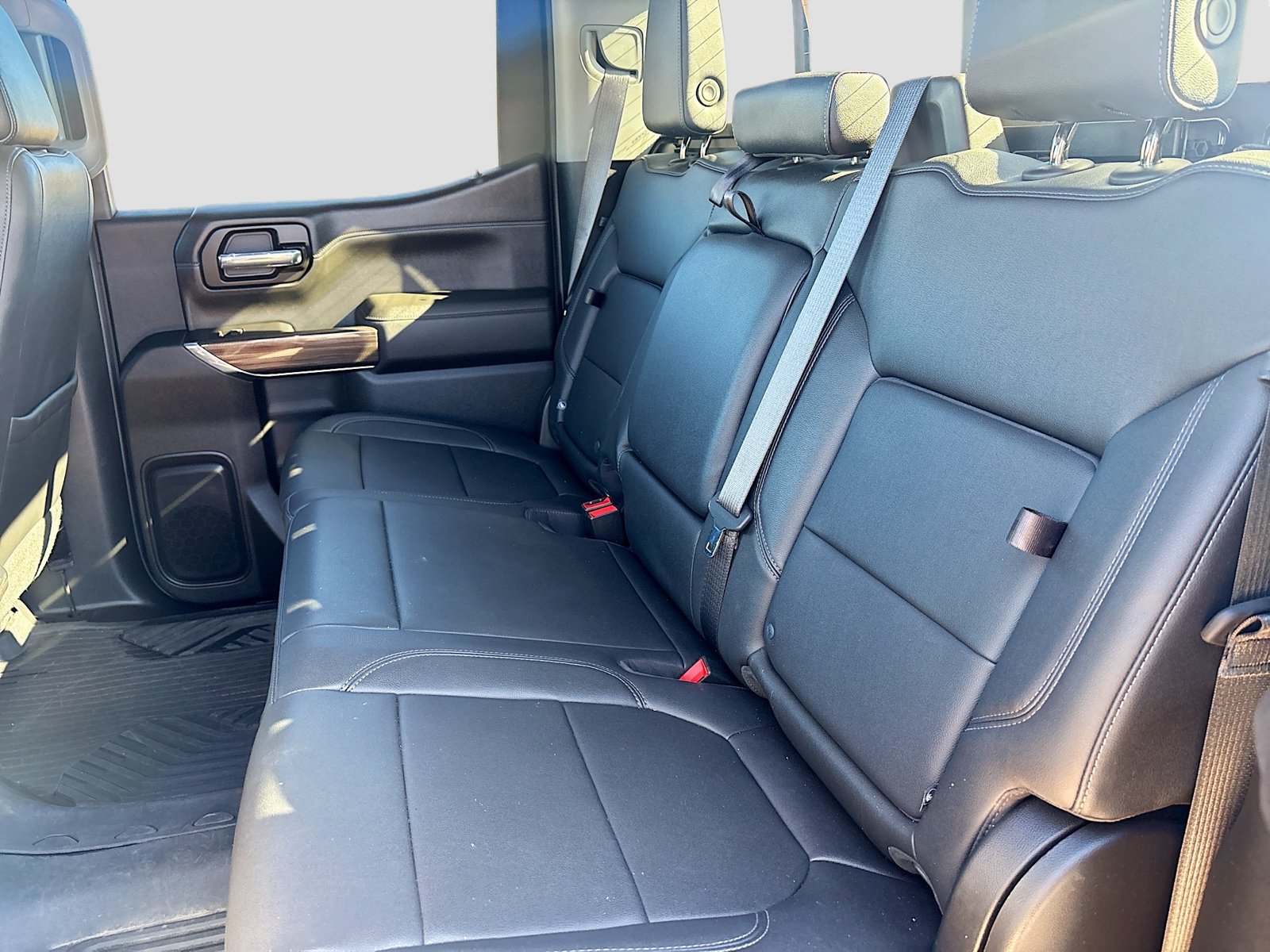 Used 2022 Chevrolet Silverado 1500 LT Trail Boss w/ LT Trail Boss Premium Package AWD/4WD image 25