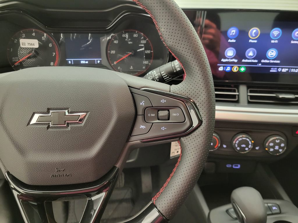 New 2026 Chevrolet Trax RS w/ Sunroof Package image 4