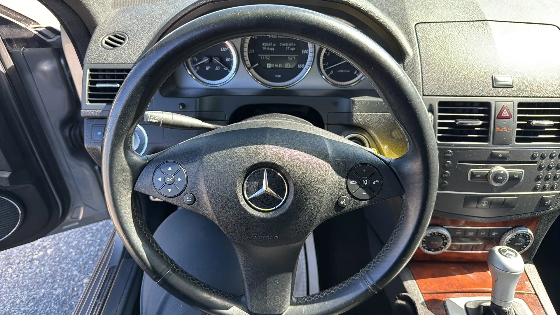 Used 2011 Mercedes-Benz C 300 4MATIC Sedan image 22