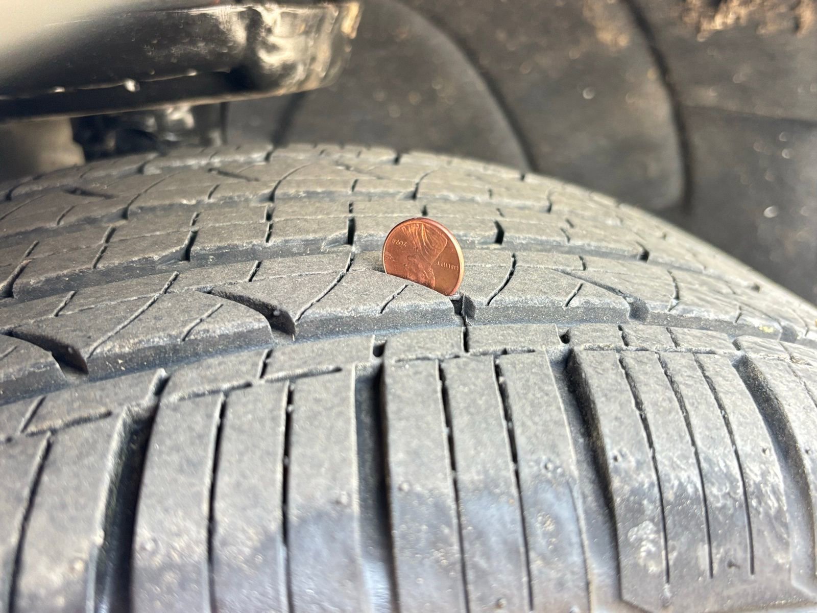 Used 2020 Chevrolet Equinox LS w/ LS Convenience Package image 12