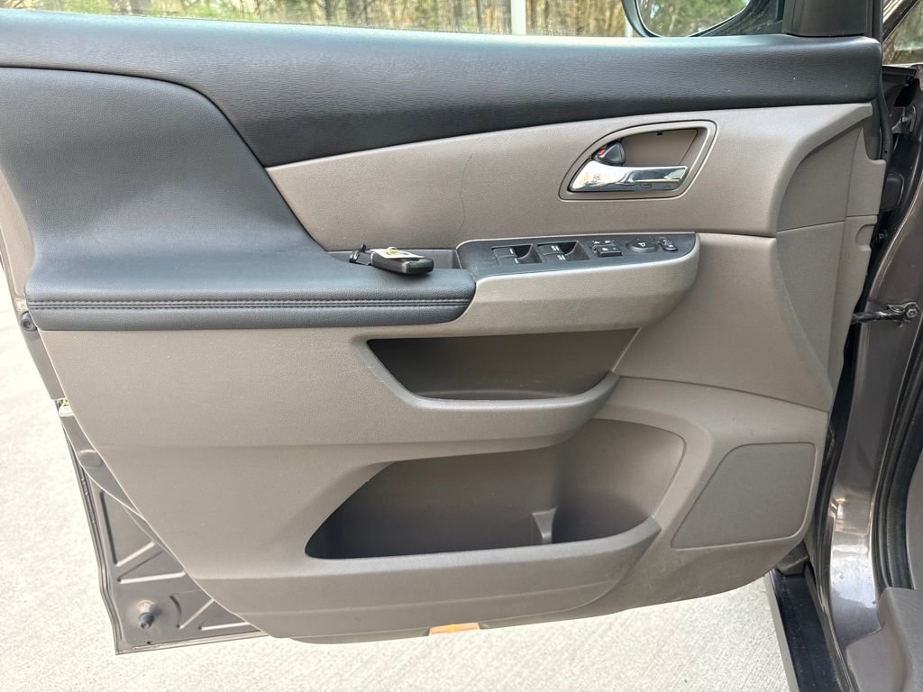 Used 2016 Honda Odyssey SE image 14