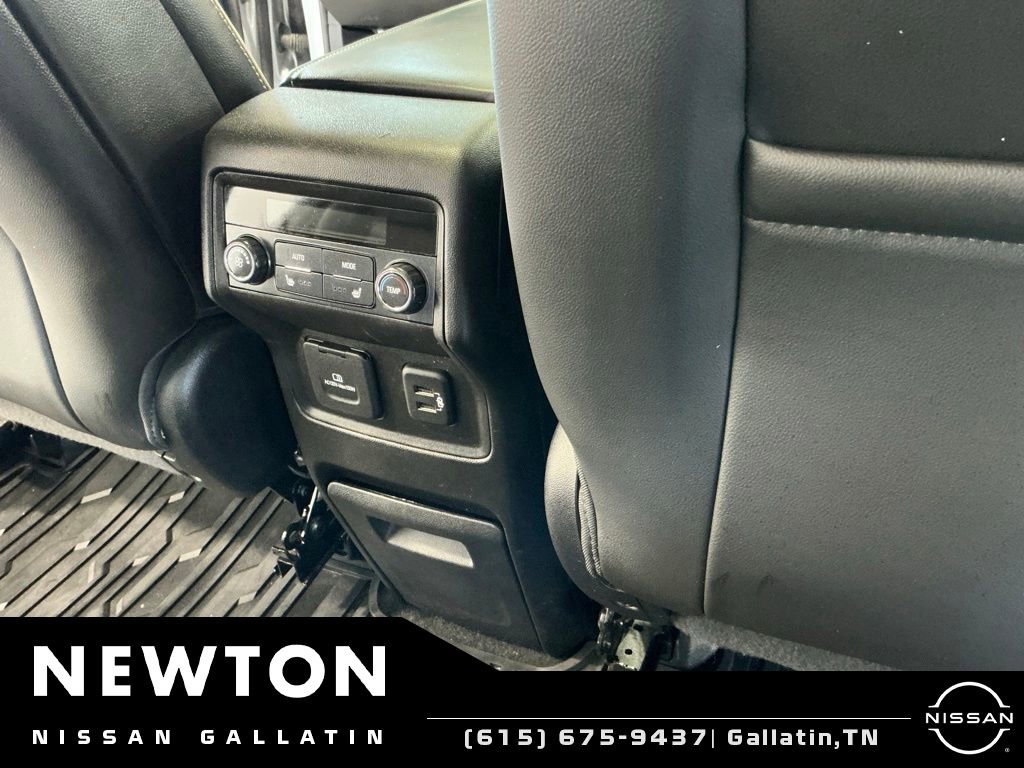Used 2019 GMC Acadia Denali w/ Technology Package FWD image 18