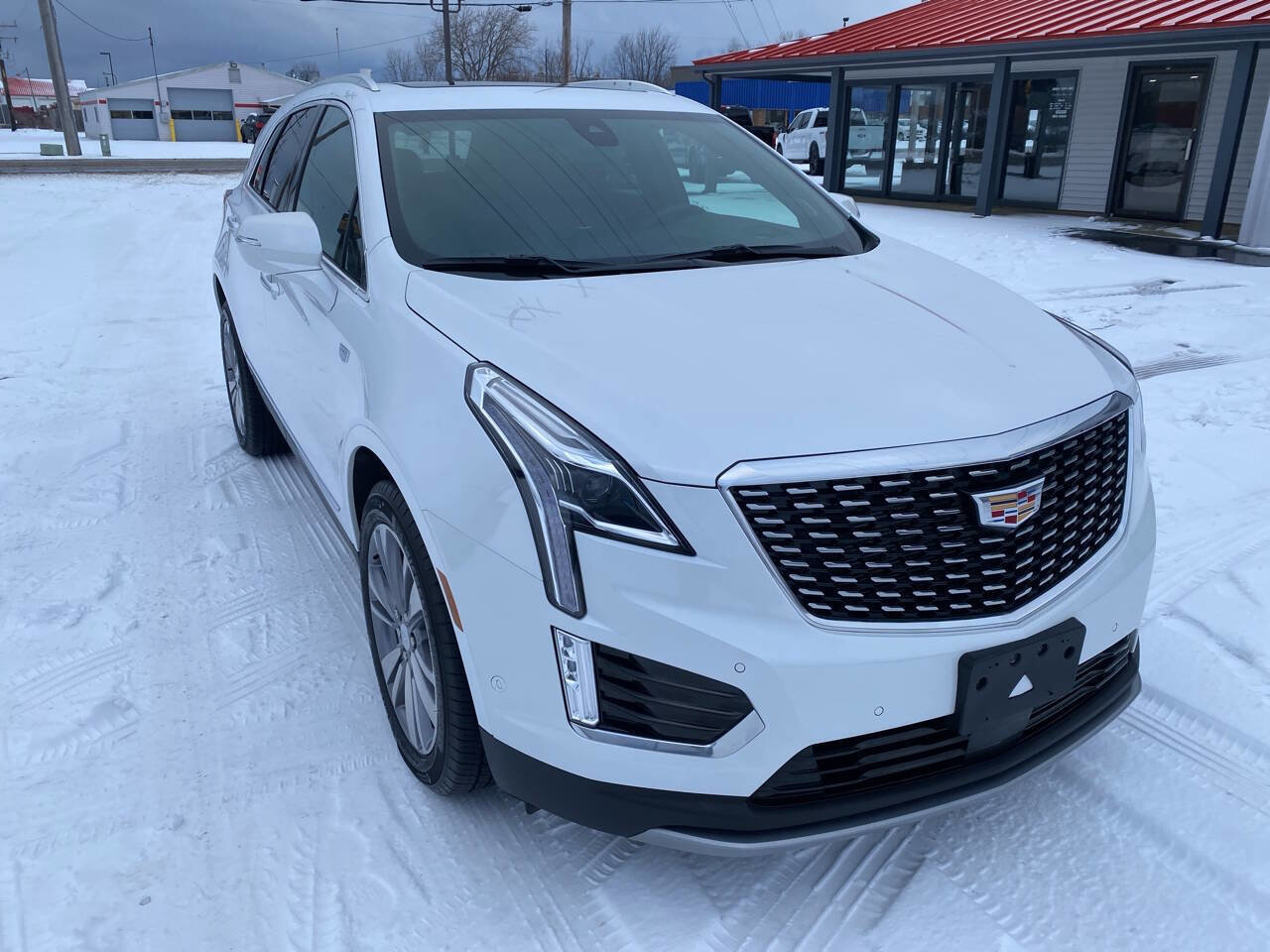 Used 2025 Cadillac XT5 Premium Luxury image 4