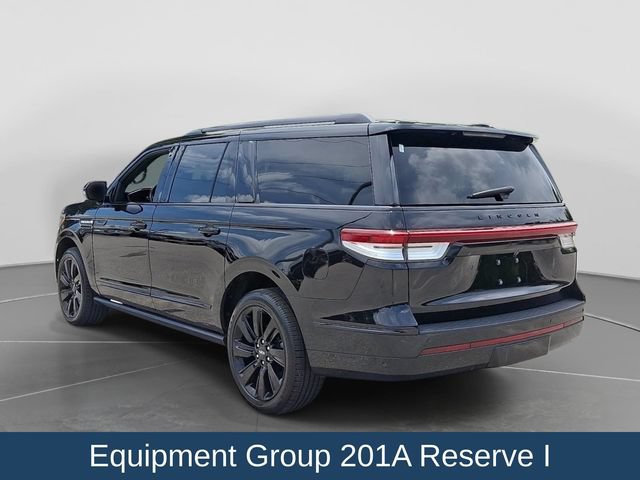 Used 2022 Lincoln Navigator L Reserve w/ Equipment Group 201A AWD/4WD image 5