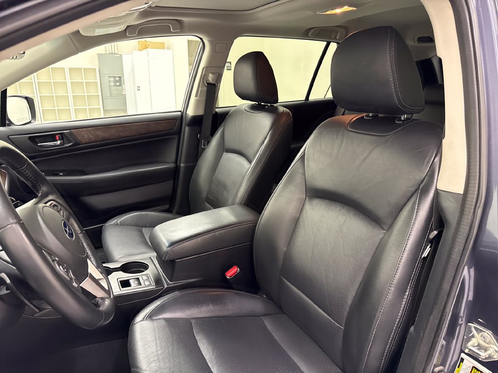 Used 2015 Subaru Outback 3.6R Limited AWD/4WD image 16