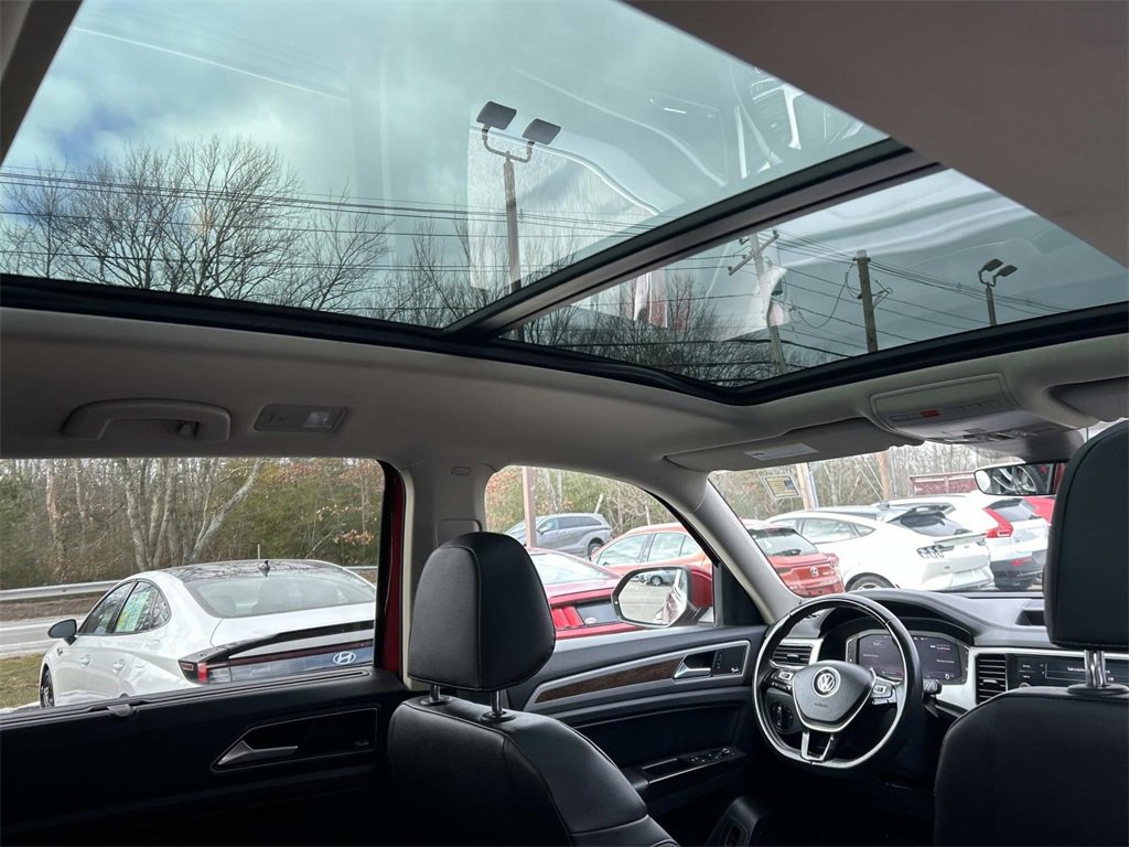 Used 2019 Volkswagen Atlas SEL Premium image 18