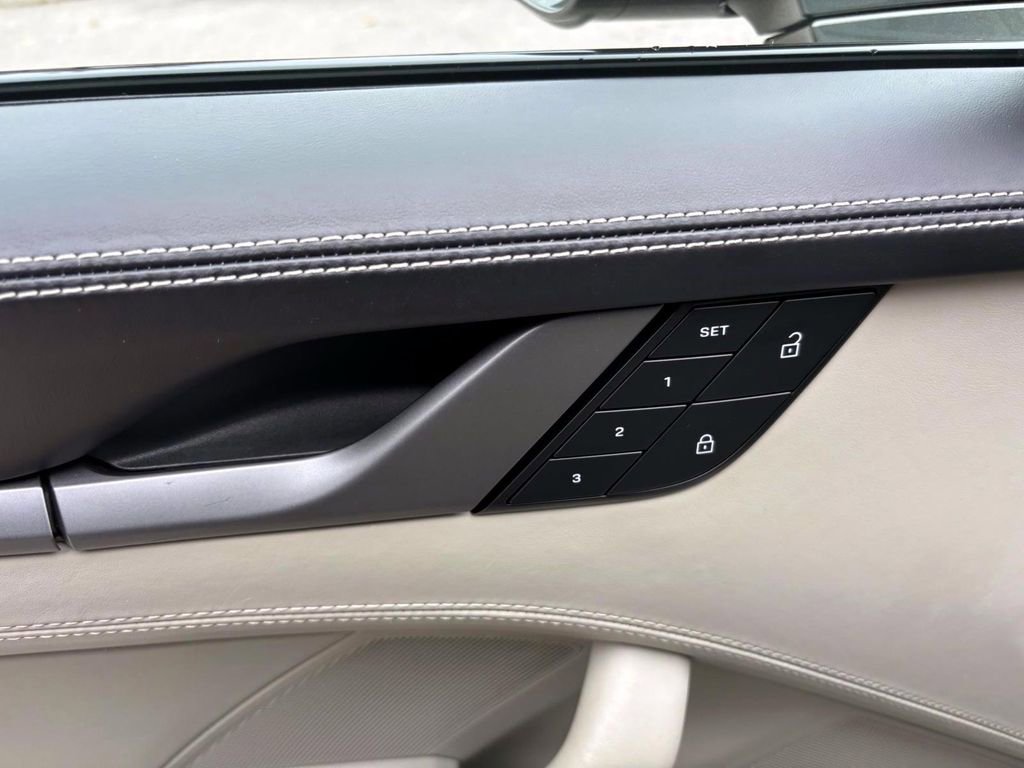 Certified 2022 Porsche 911 Carrera image 22