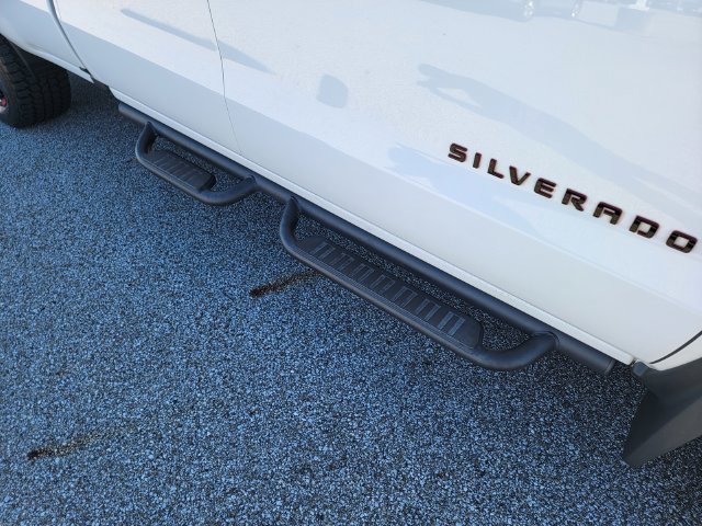 Used 2017 Chevrolet Silverado 1500 LT w/ Redline Edition AWD/4WD image 35