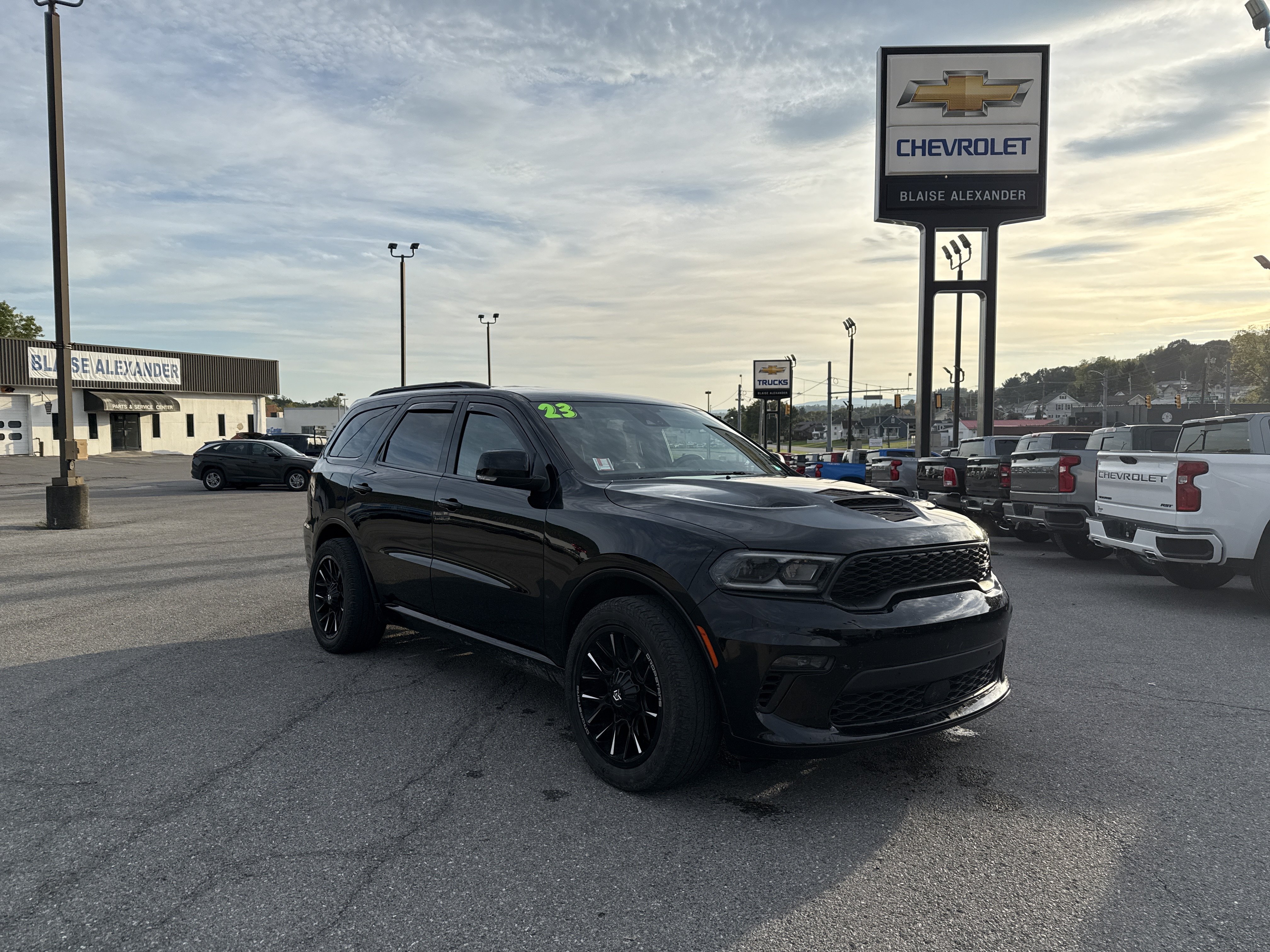 Used 2023 Dodge Durango R/T AWD/4WD image 1