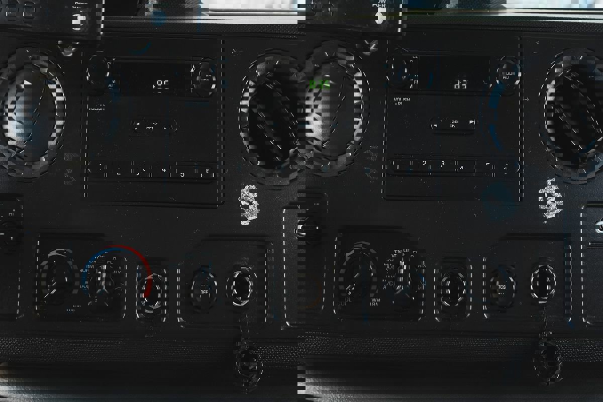 Used 2014 Ford E-150 and Econoline 150 w/ Power Group image 18