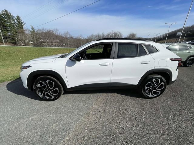 New 2026 Chevrolet Trax RS image 4