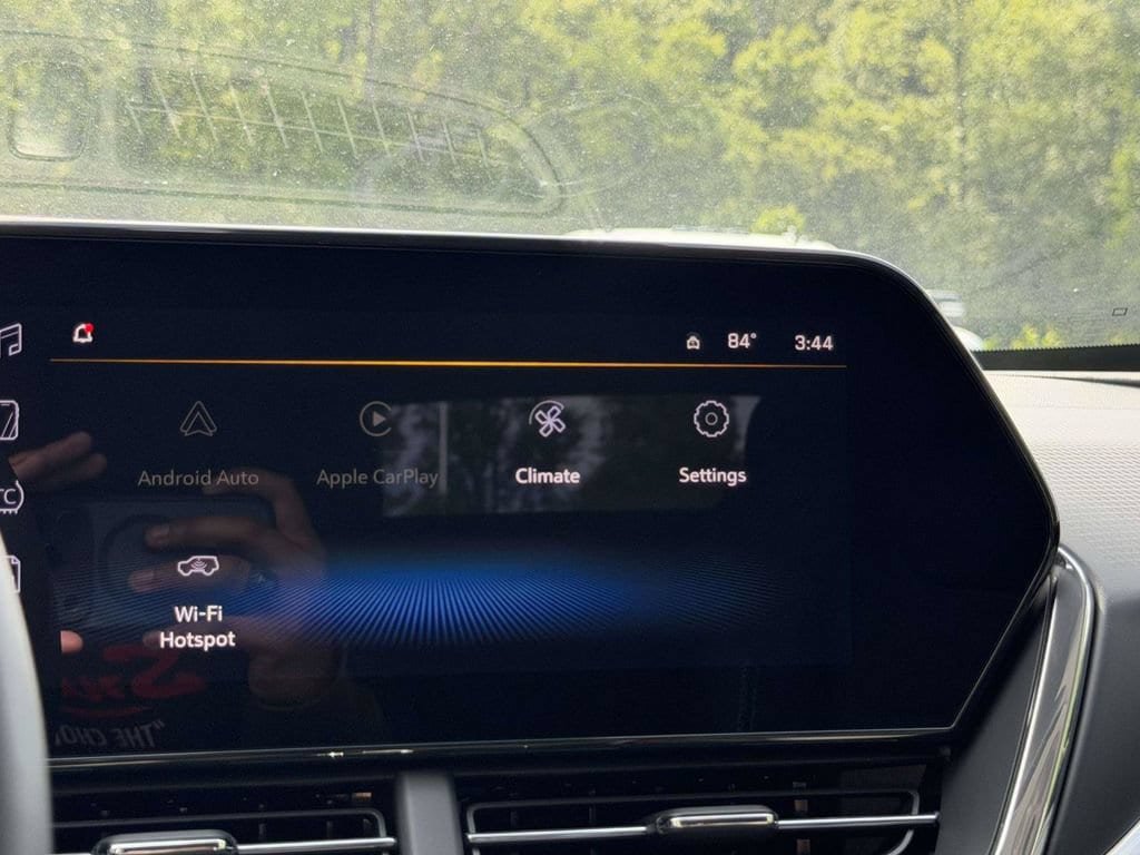 New 2026 Chevrolet Trax LT w/ Driver Confidence Package FWD image 4