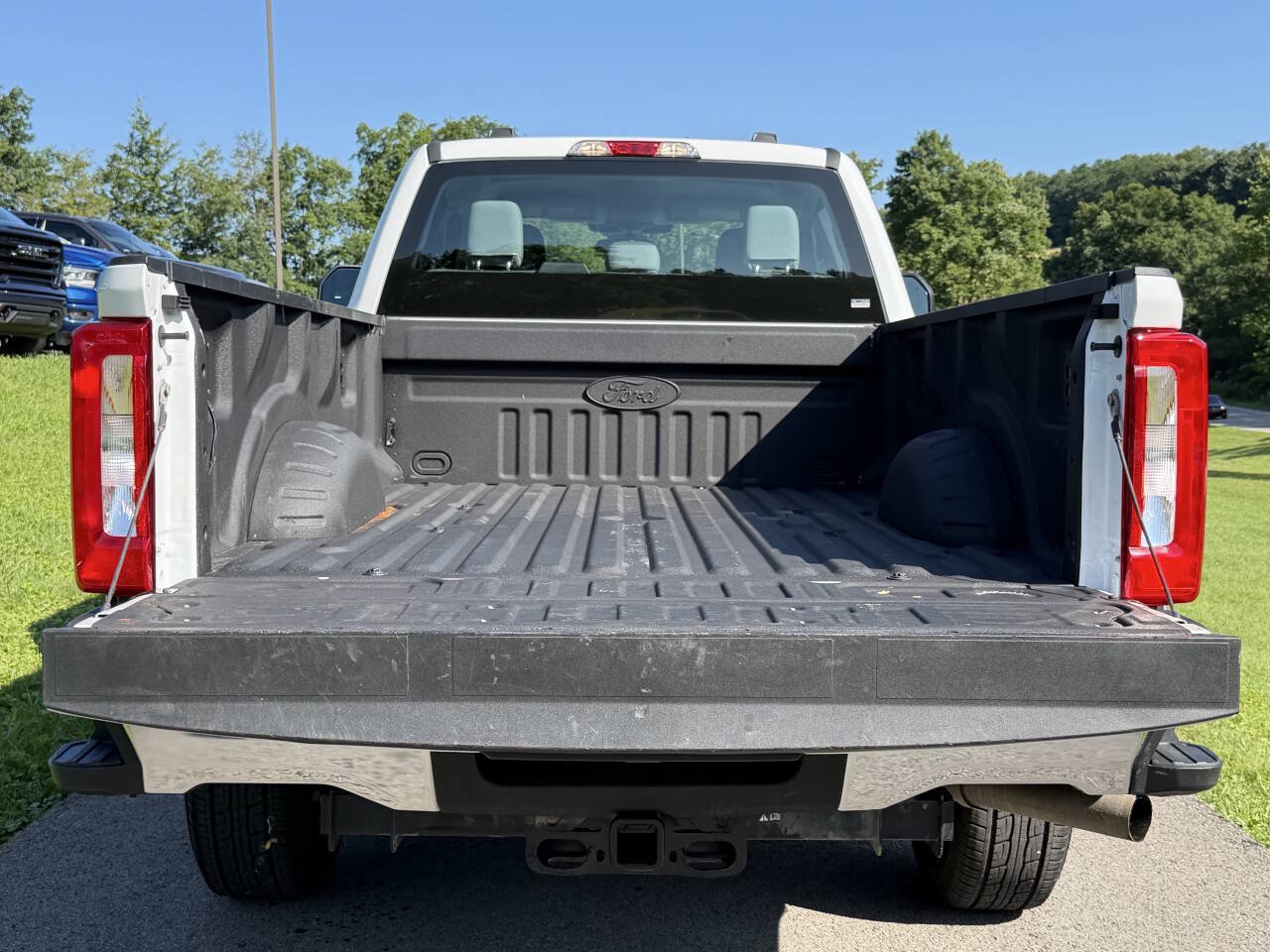 Used 2024 Ford F250 XL w/ FX4 Off-Road Package AWD/4WD image 9