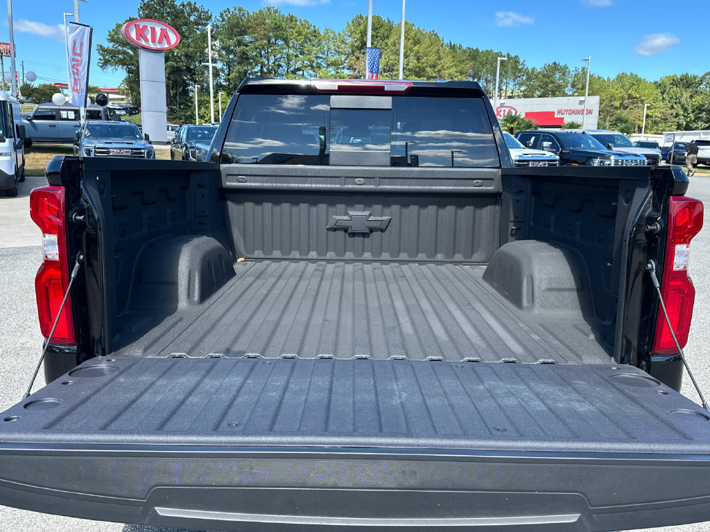 Used 2026 Chevrolet Silverado 1500 LTZ w/ LTZ Premium Package RWD image 18