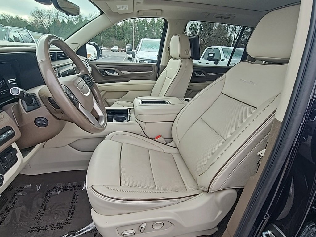 Used 2022 GMC Yukon XL Denali w/ Denali Ultimate Package image 13