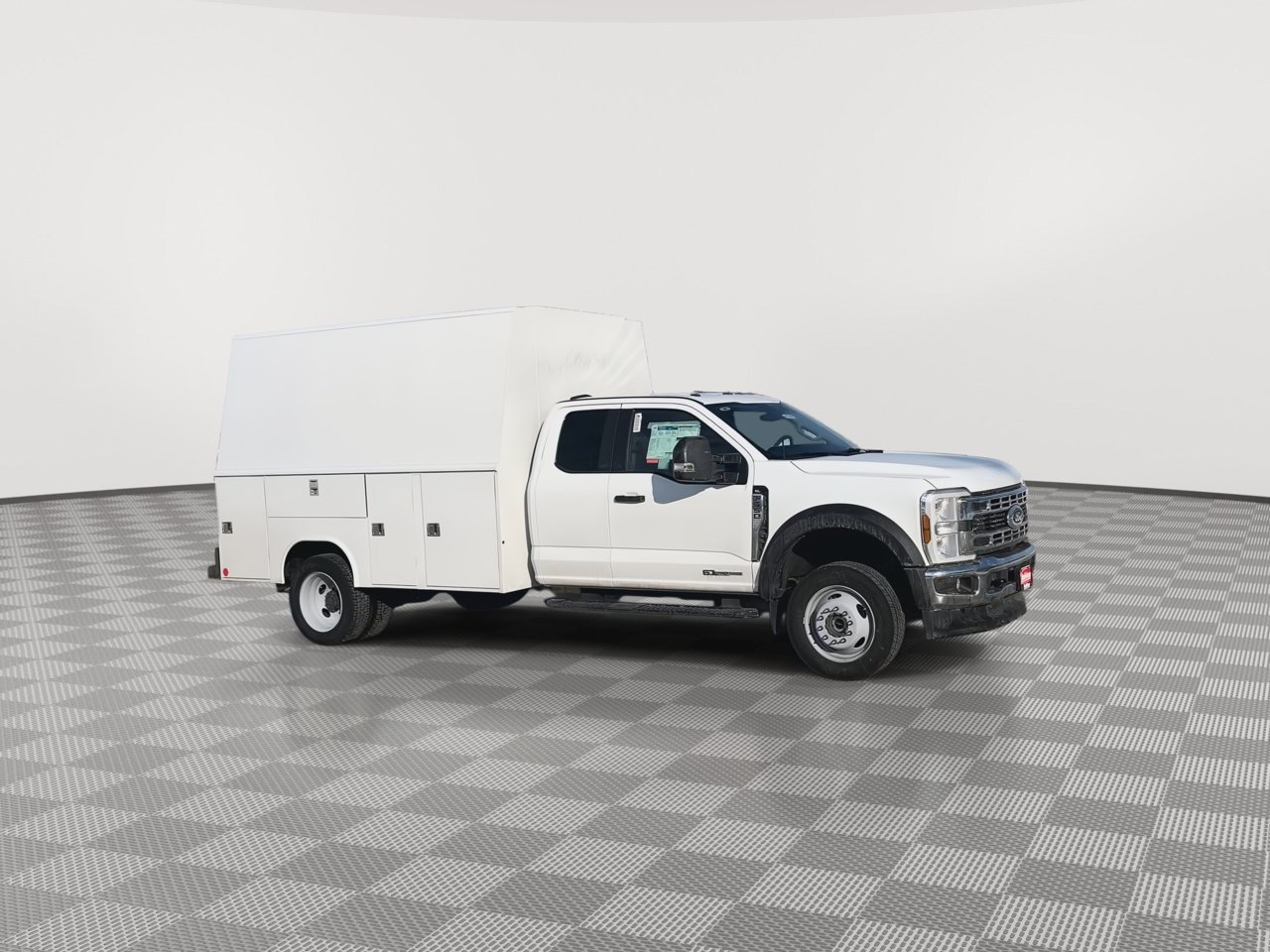 New 2025 Ford F550 4x4 SuperCab Super Duty image 32