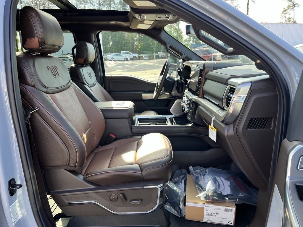New 2025 Ford F250 King Ranch w/ Chrome Package image 19
